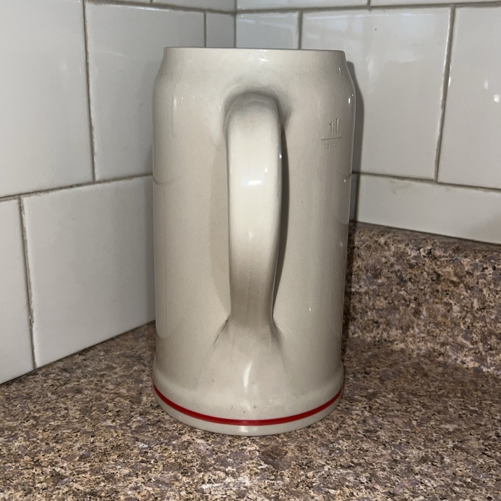 Oktoberfest Munchen 2011 Beer Stein - Picture 3 of 7